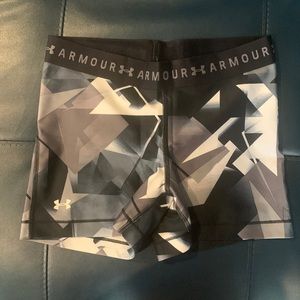 UA shorts/tights
